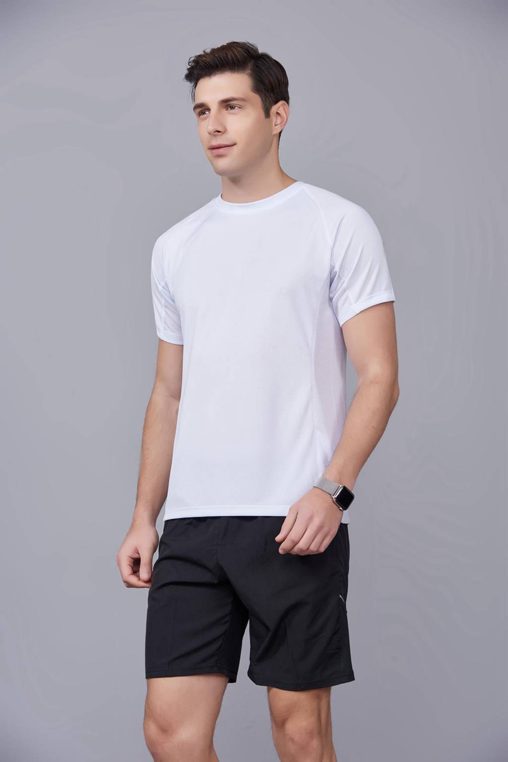 修身運(yùn)動(dòng)短袖 舒適透氣跑步訓(xùn)練速干T恤-白色